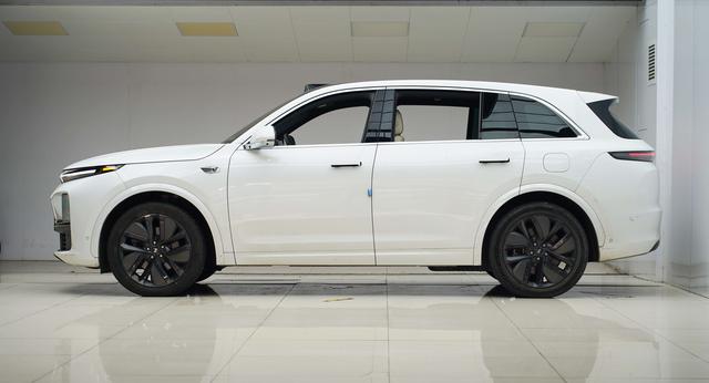 Certificated Pre-Owned Li Auto L7 2023 Max Edition -u21044117