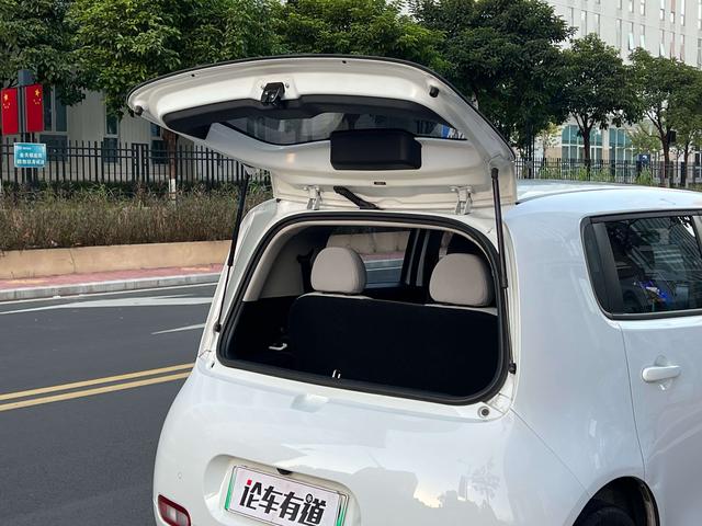 Pre-Owned Ora White Cat 2022 Upgrade Version 305km Luxury Model Ternary Lithium