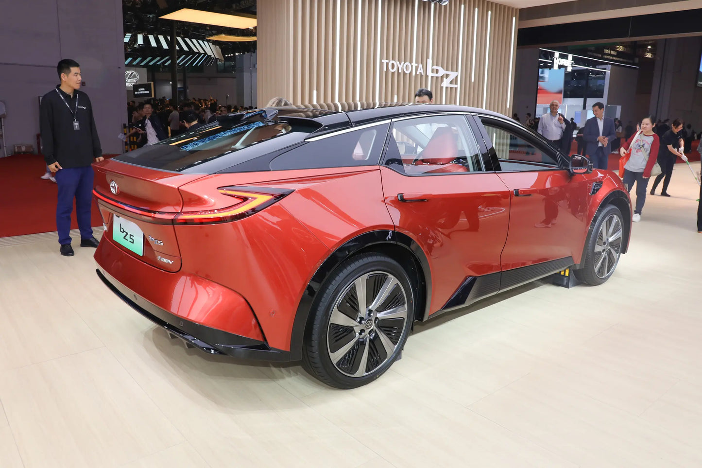 FAW Toyota bZ5