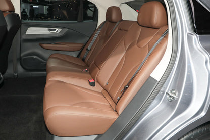 Hongqi E-QM5