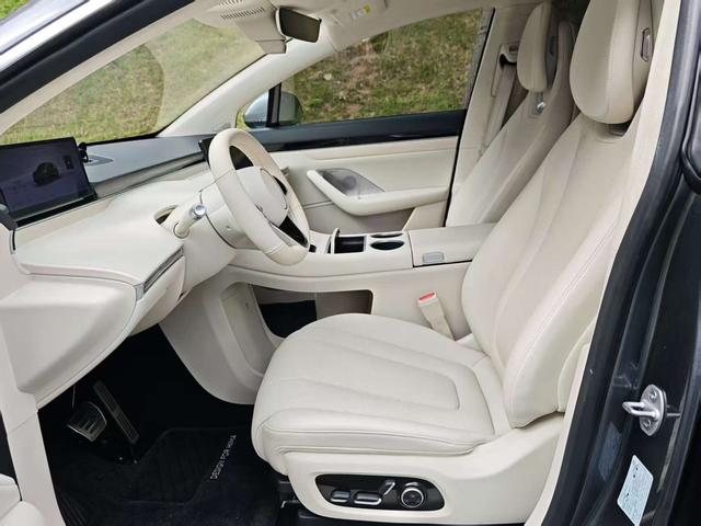 Certificated Pre-Owned Zhijie R7 2024 Extended Range 37kWh Pro Rear-Wheel Drive Version -u22095665