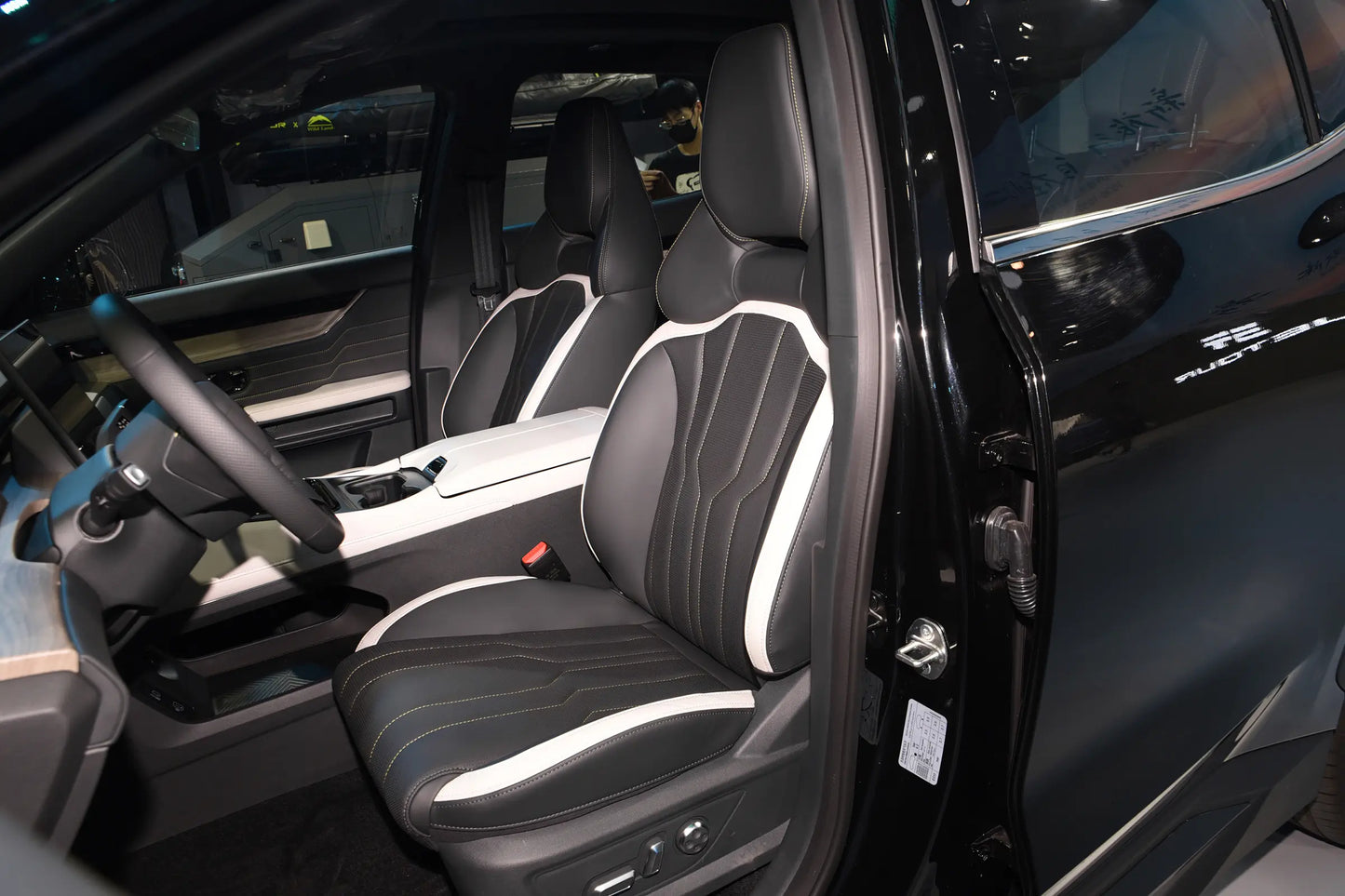 Chery Jetour Shanhai L6 -Hybrid PHEV