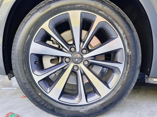 Pre-Owned Li ONE 2020 Extended - Range 6 - Seat Edition