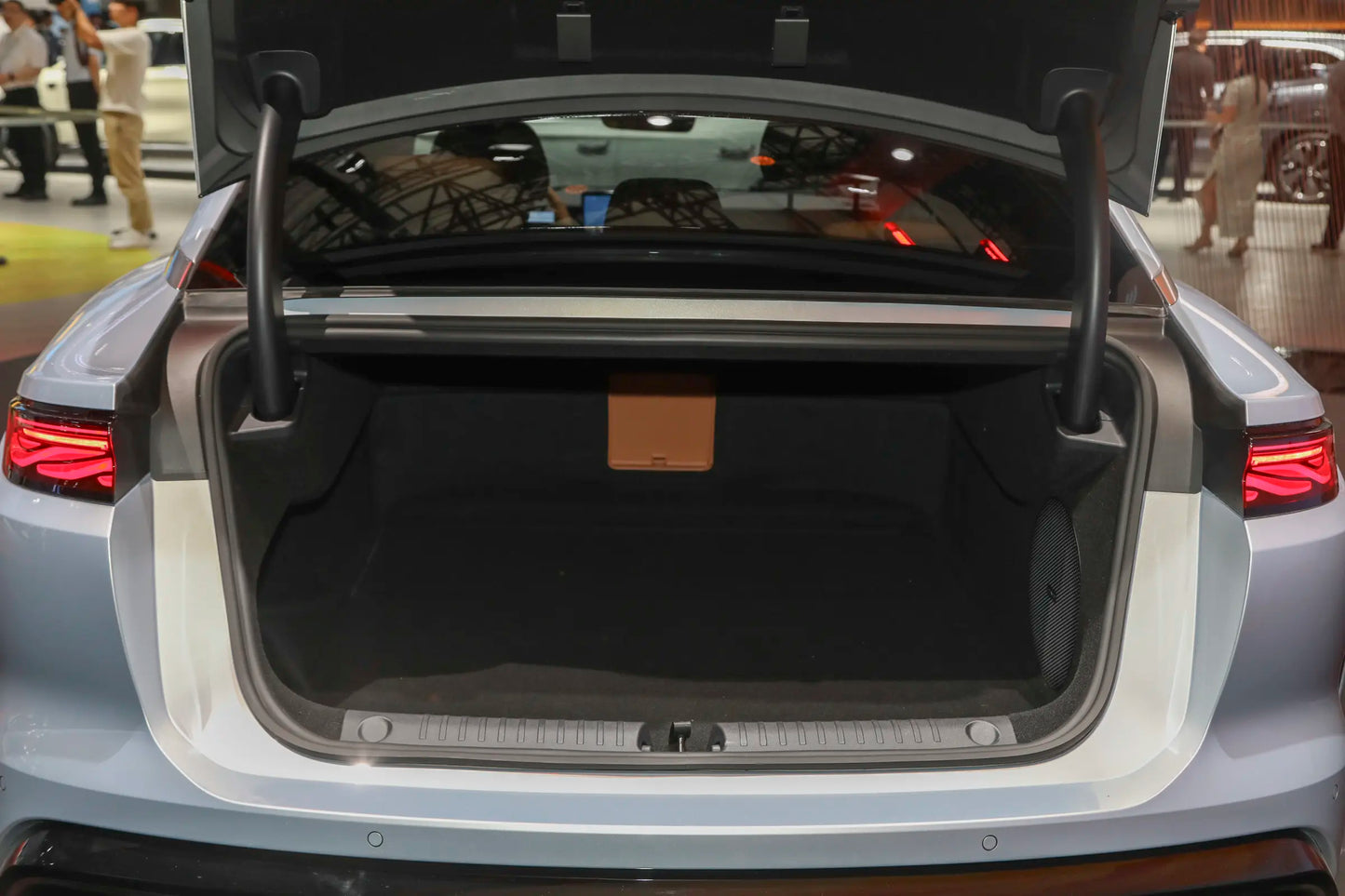 BYD Han L EV