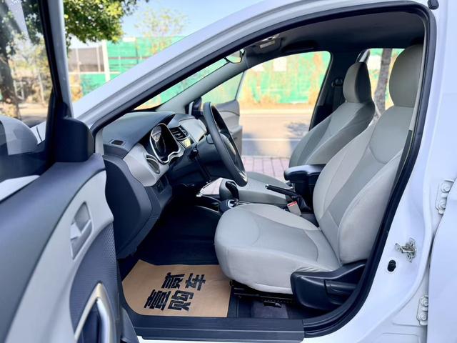 Chevrolet Sail 2015 Sail 3 1.3L AMT Ideal Version d'occasion certifiée SAIC-GM - u22102511