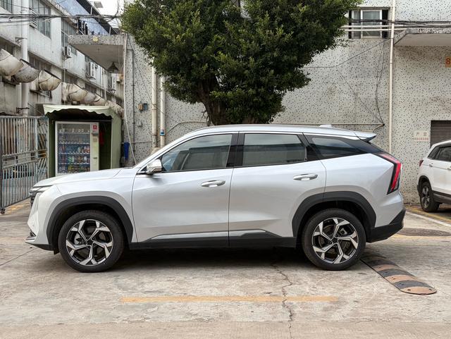 Certificated Used Geely Boyue L 2024 Edition 1.5TD DCT Distinguished Version