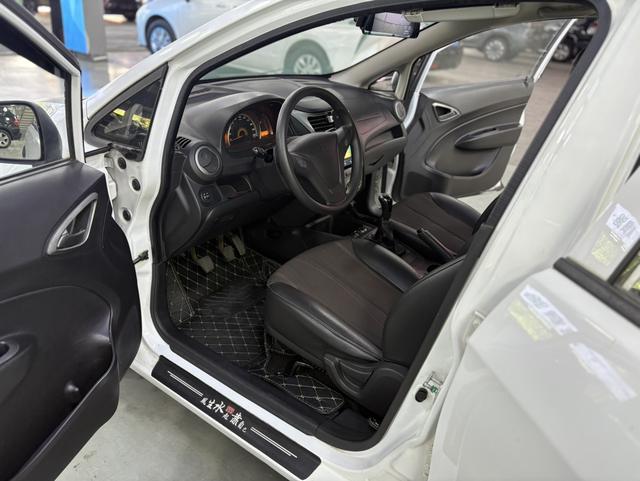 Chevrolet Sail 2013 Berline 1.4L Manuelle Édition Bonheur Idéal d'occasion certifiée SAIC-GM - u21795180