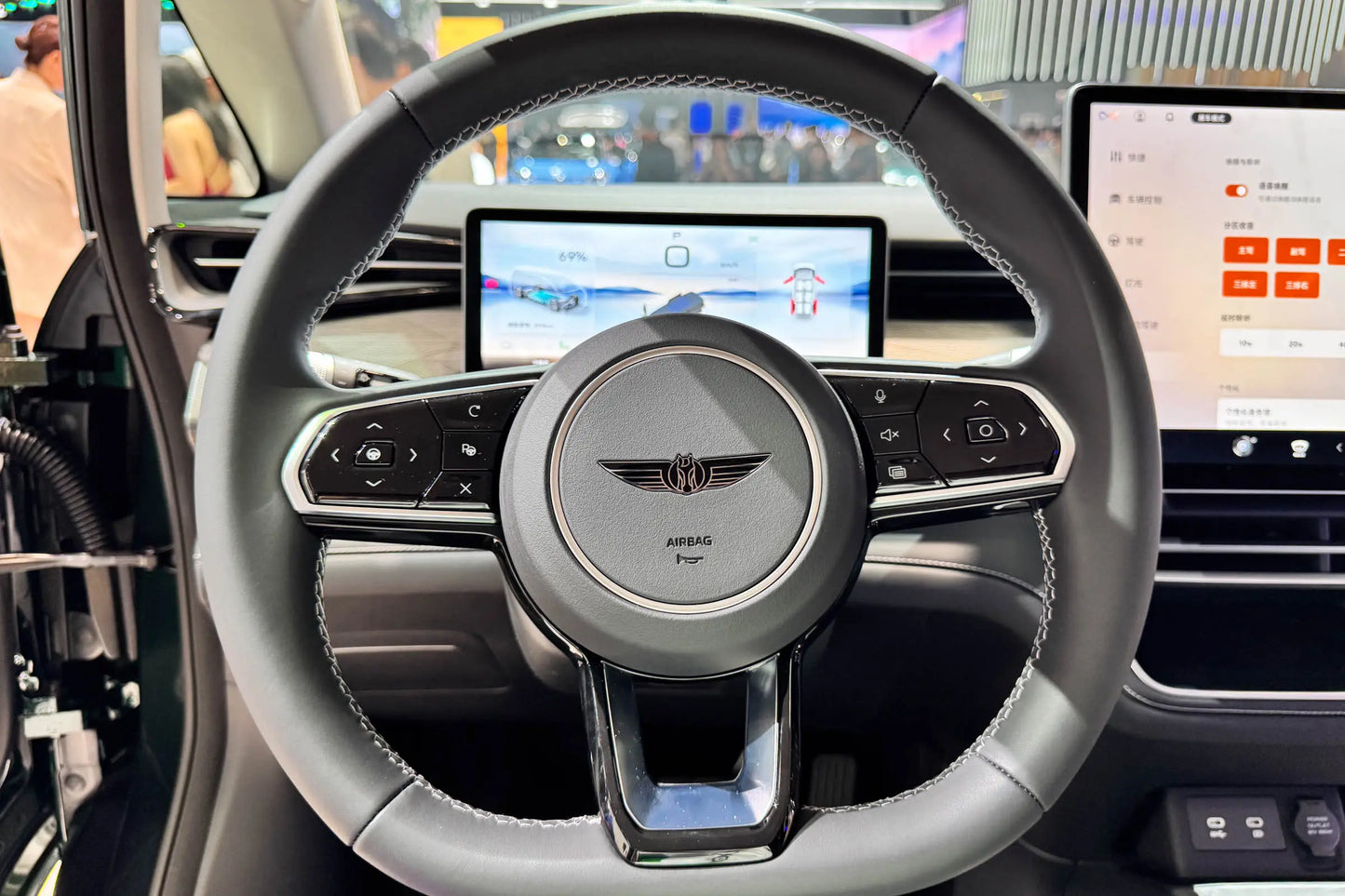 LEVC Yizhen L380