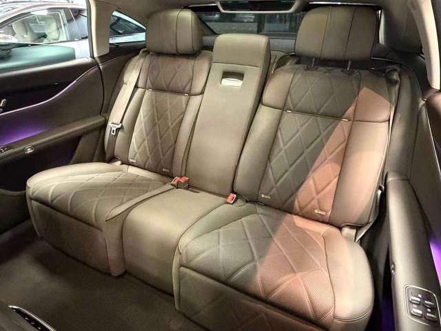 Pre-Owned AITO S9 2025 Extended Range Rear-Drive Ultra